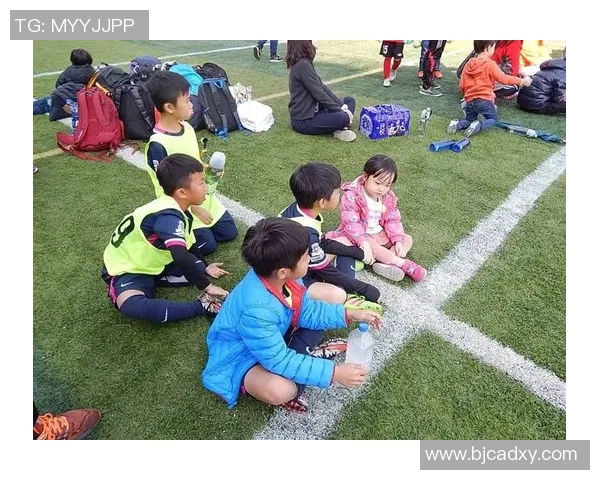 探索苏哲足球的魅力与发展之路，助力青少年足球梦想成真